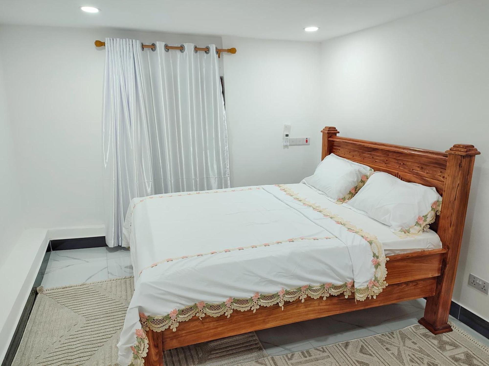 Apartment Full Restored In Center Stone Town,